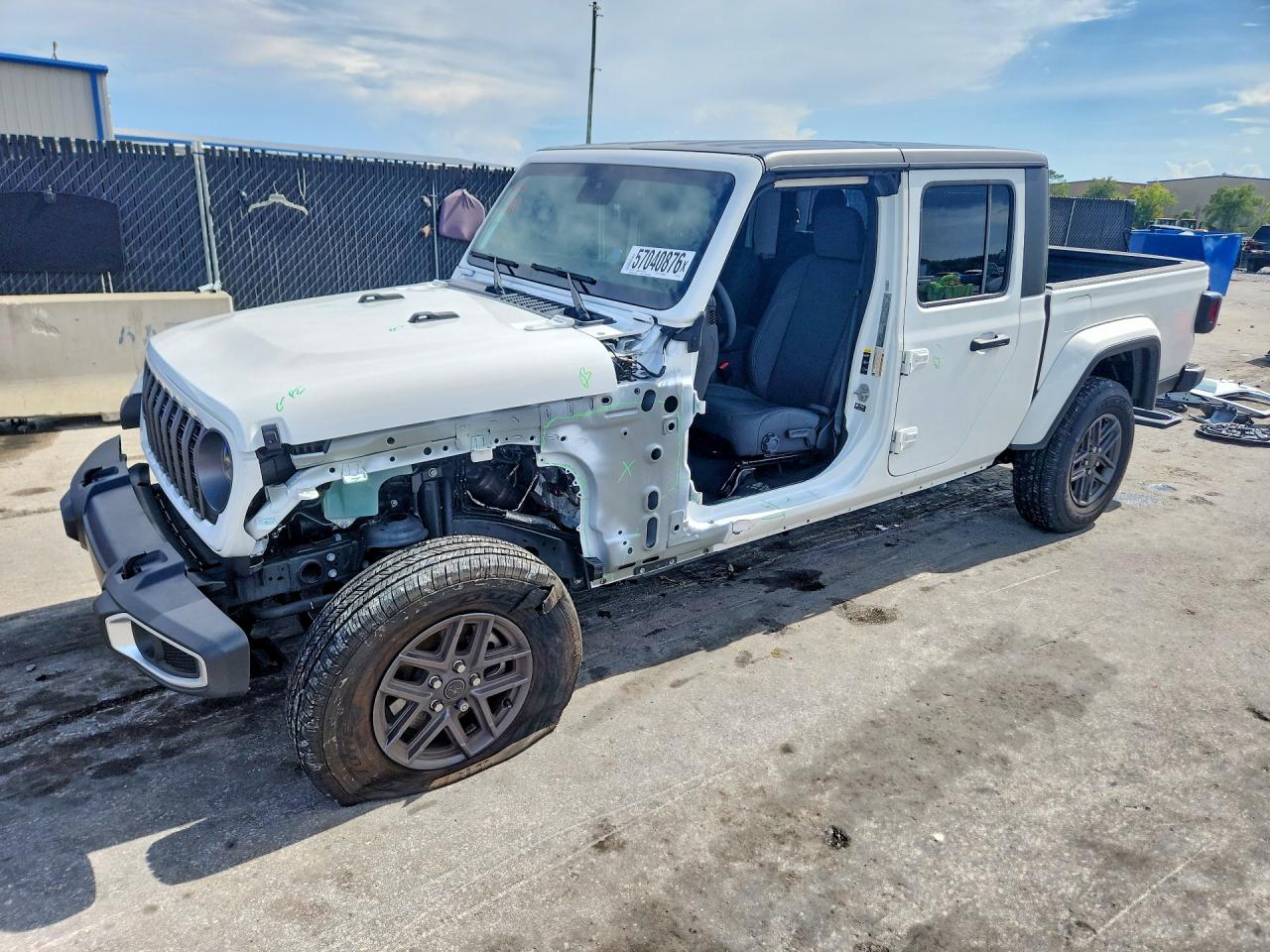 2025 Jeep Gladiator Sport S, VIN 1C6PJTAG5SL523001 — Side