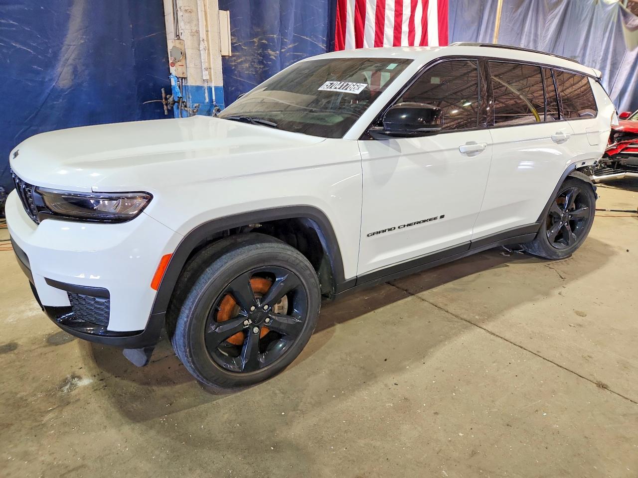 2023 Jeep Grand Cherokee Altitude, VIN 1C4RJKAG8P8754206 — Rear end