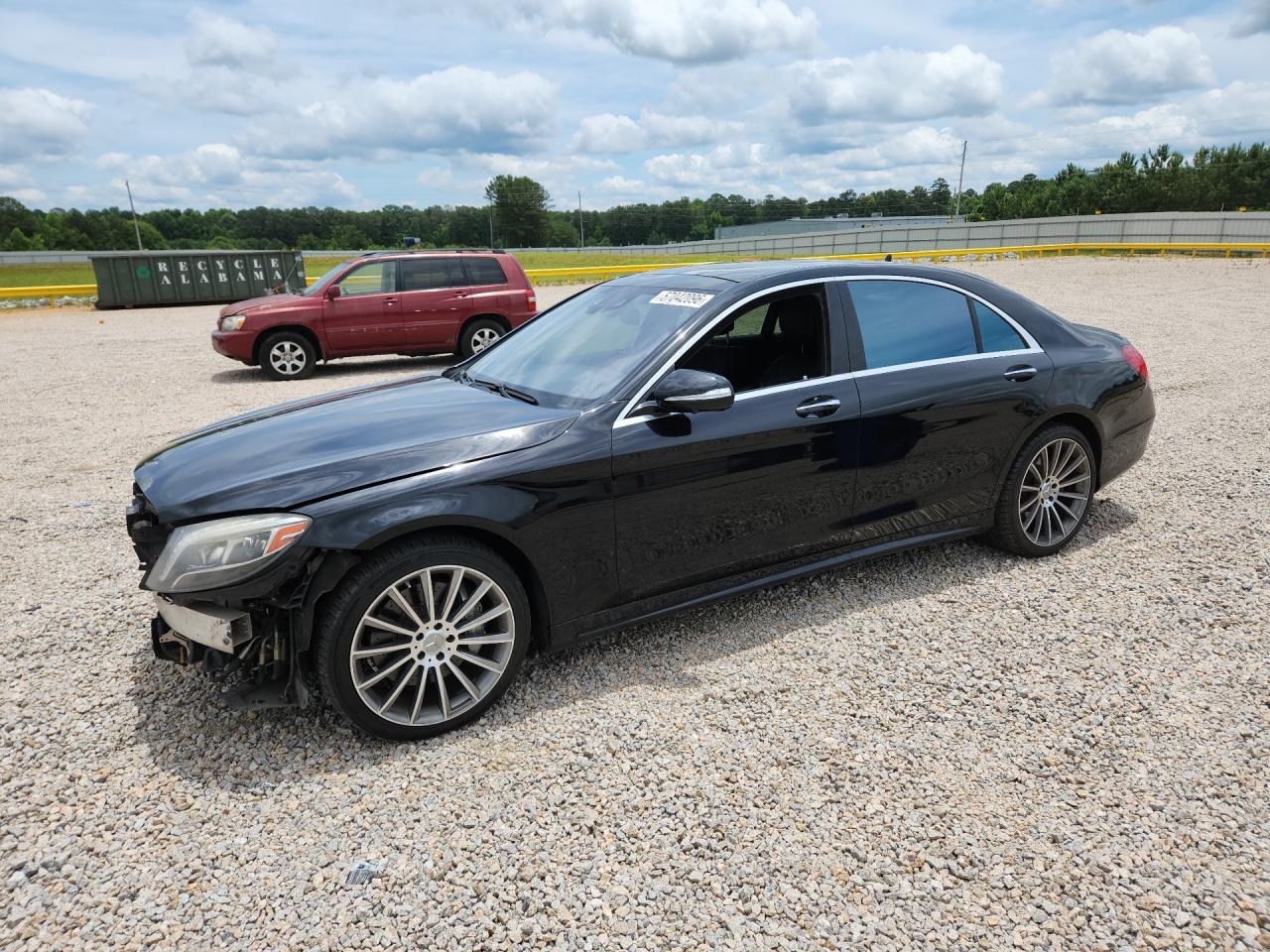 2015 Mercedes-Benz S 550, VIN WDDUG8CB0FA113867 — Auction photo 1 of 14