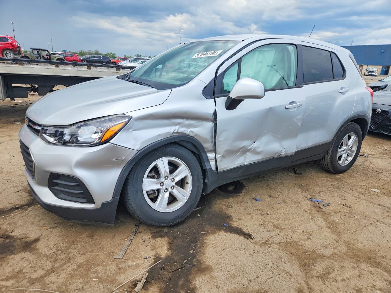 2019 Chevrolet Trax LS, VIN 3GNCJKSB7KL367222 — Front end