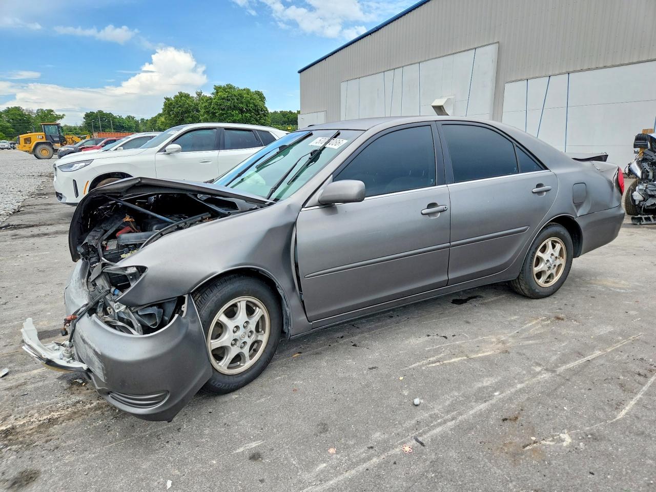 2003 Toyota Camry LE, VIN 4T1BE32K93U782060 — Front end