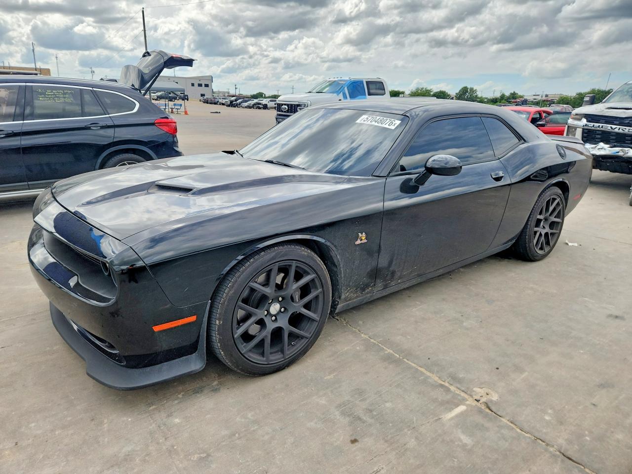 2016 Dodge Challenger R/T Scat Pack, VIN 2C3CDZFJXGH131422 — Вандализм