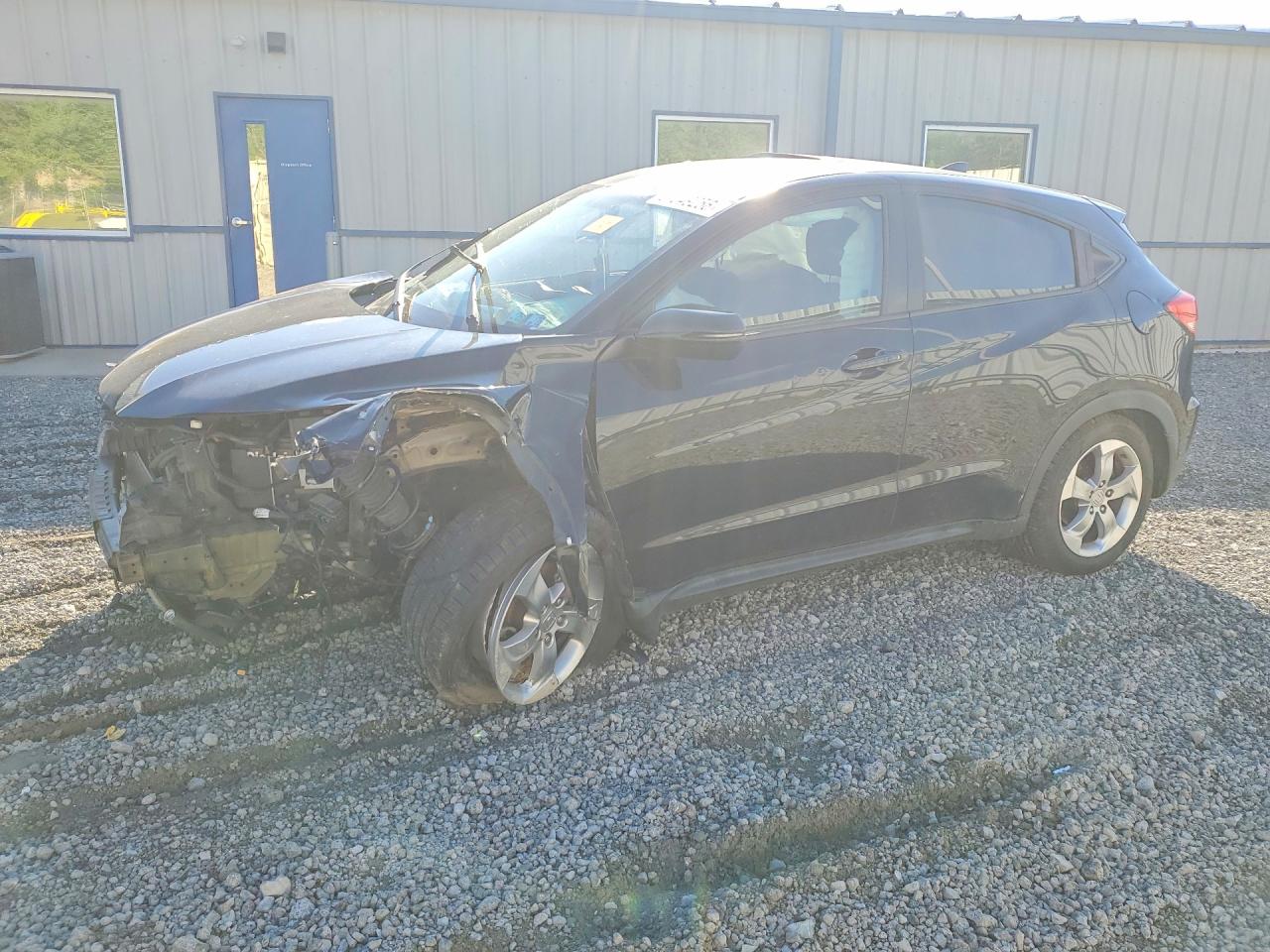 2016 Honda HR-V EX, VIN 3CZRU5G56GM750210 — Front end