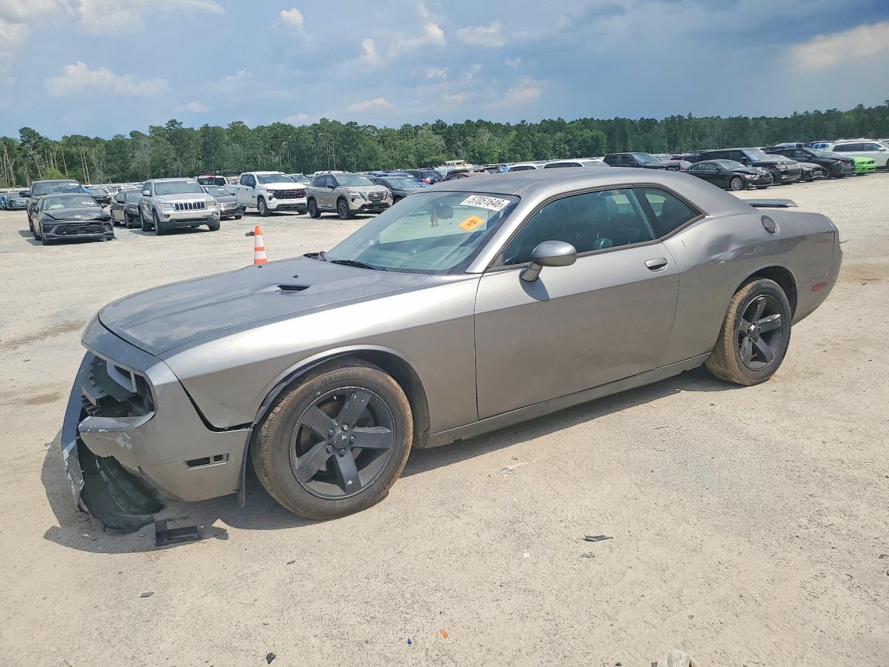 2012 Dodge Challenger SXT Plus, VIN 2C3CDYAG2CH121225 — Front end