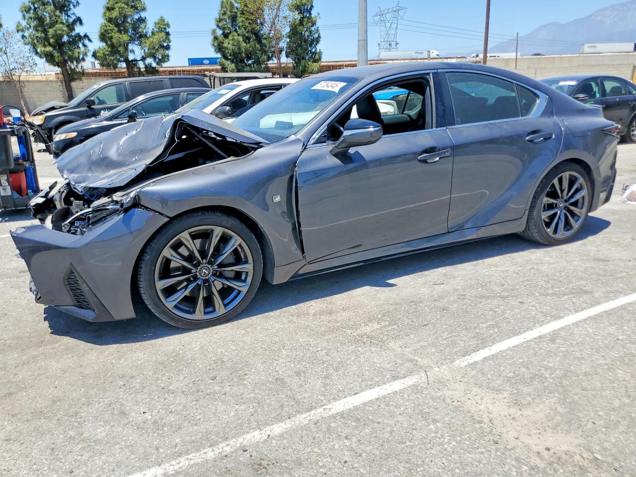 2022 Lexus IS 350 F Sport, VIN JTHGZ1B20N5054786 — Перед