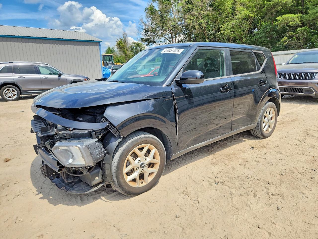 2022 Kia Soul LX, VIN KNDJ23AU0N7184419 — Front end