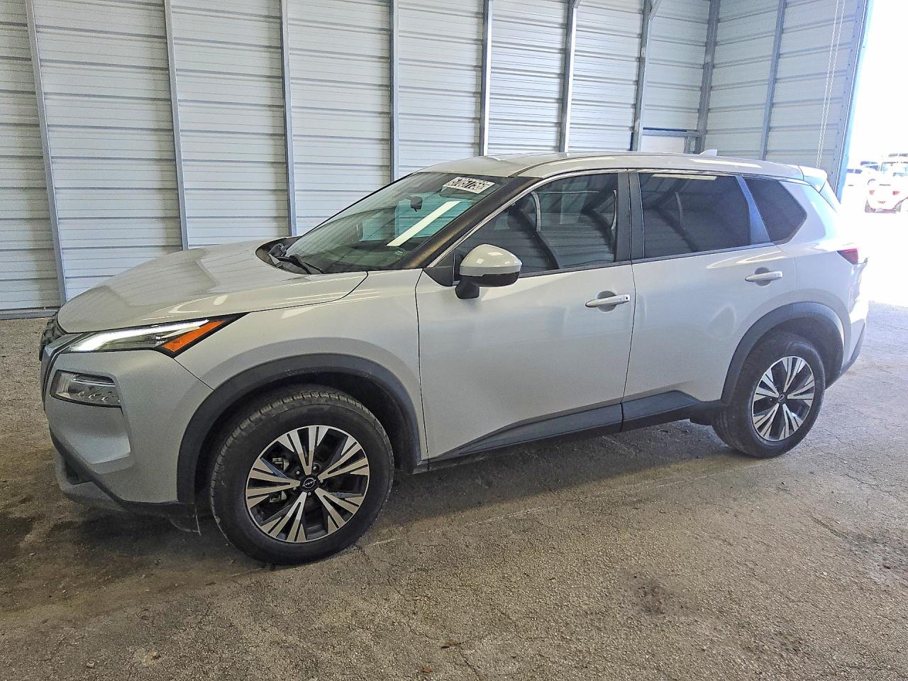 2022 Nissan Rogue SV, VIN 5N1BT3BA7NC723157 — Мелкие вмятины и царапины