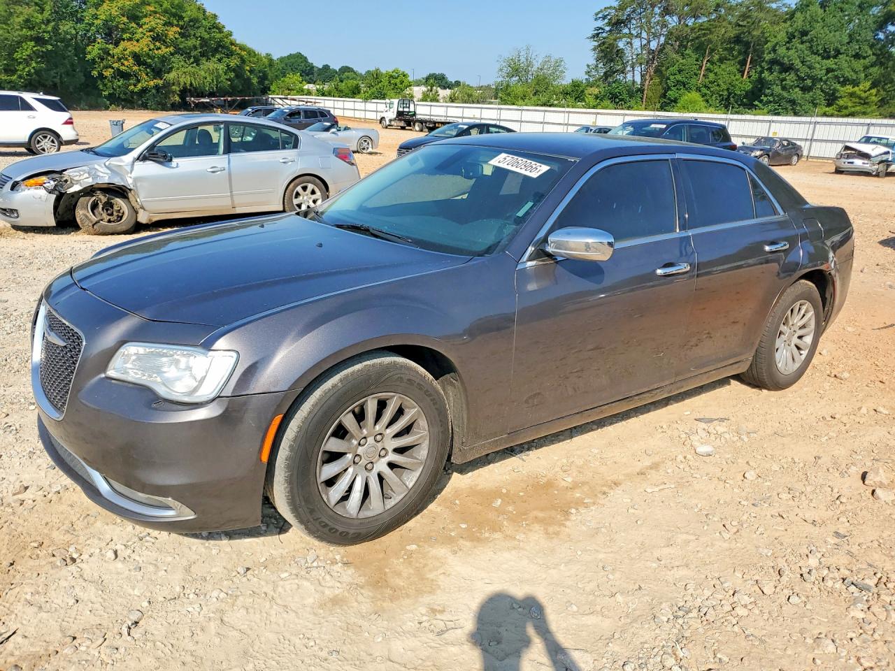 2018 Chrysler 300 Limited, VIN 2C3CCAEG5JH193649 — Vandalism