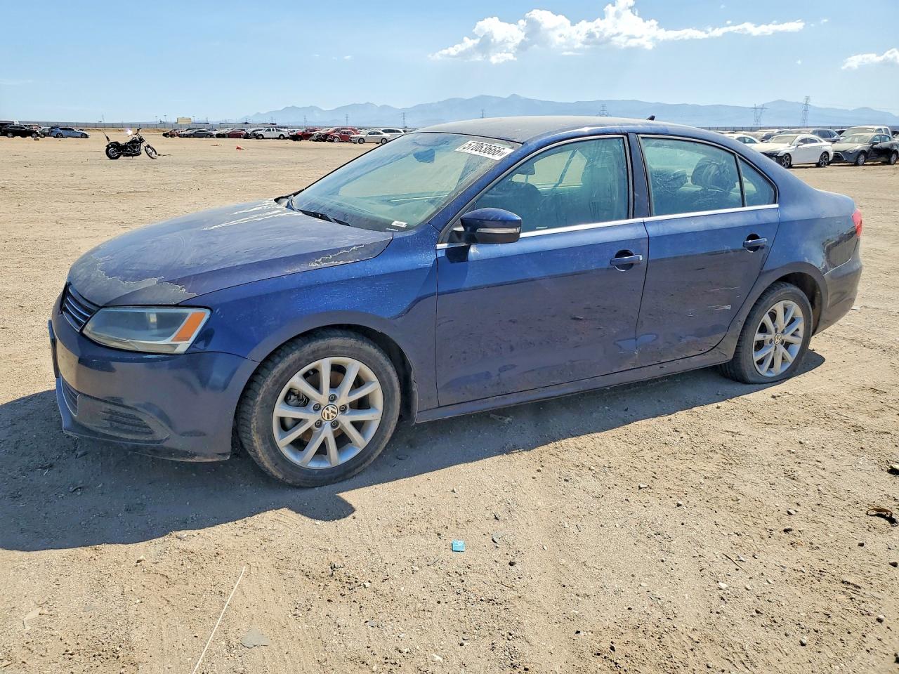 2014 Volkswagen Jetta SE, VIN 3VWD17AJ6EM362219 — Side