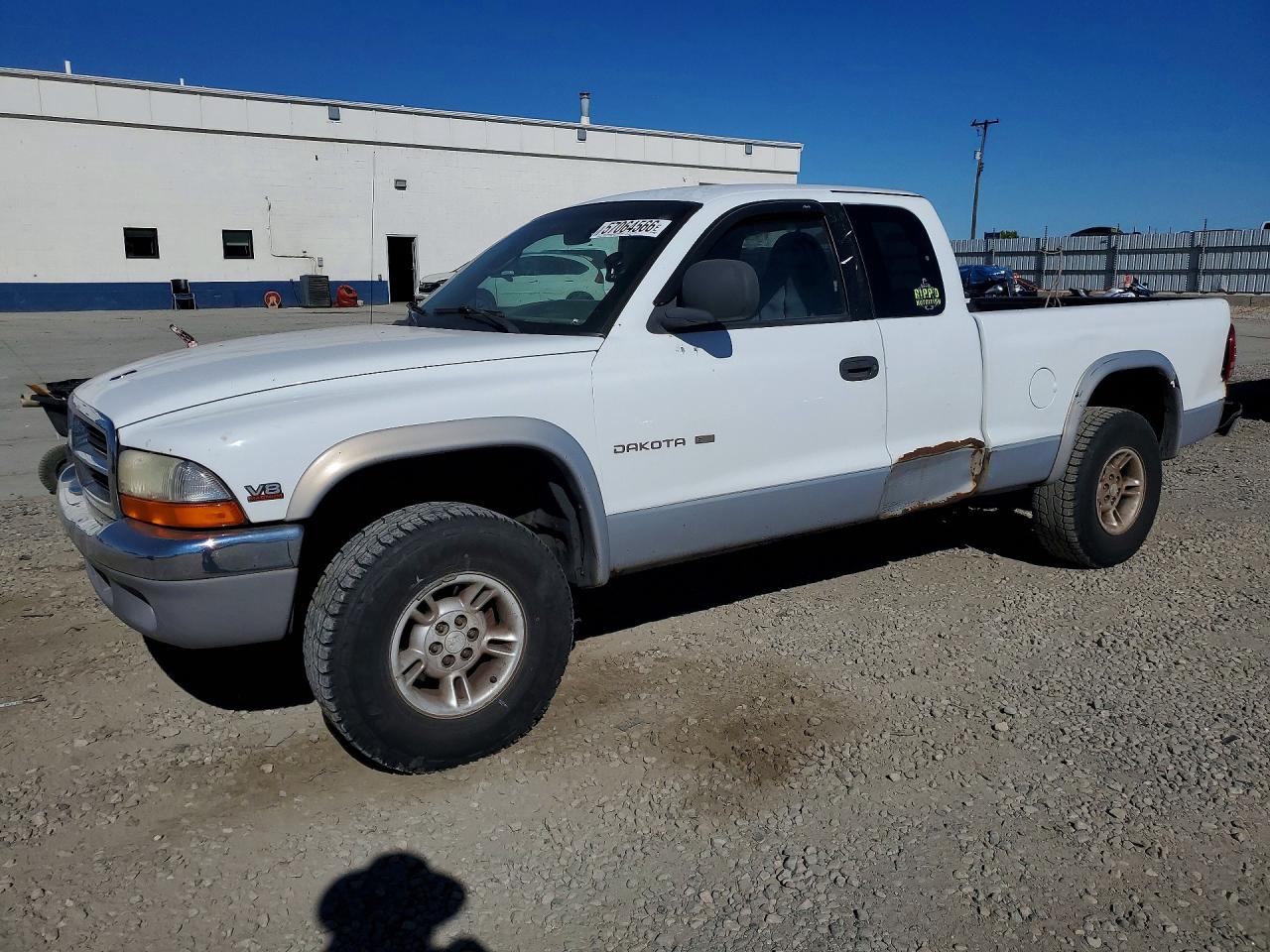 1998 Dodge Dakota SLT, VIN 1B7GG22YXWS744095 — Side