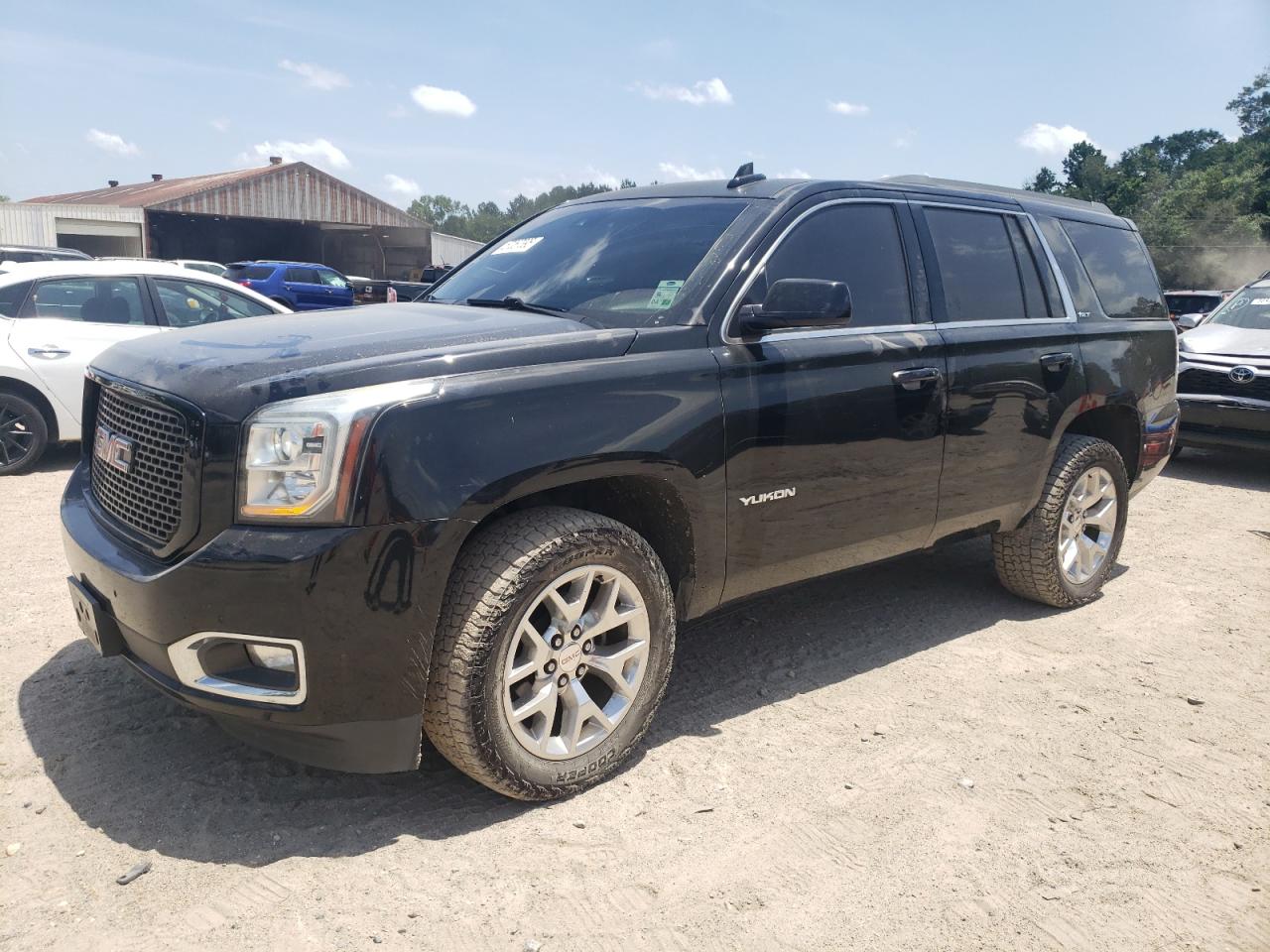 2017 GMC Yukon SLT, VIN 1GKS1BKC4HR281630 — Side