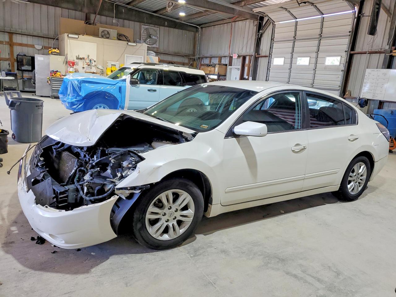 2011 Nissan Altima S, VIN 1N4AL2AP1BC101719 — Front end