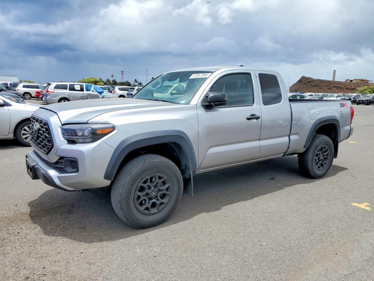 2022 Toyota Tacoma SR, VIN 3TYRX5GN4NT051091 — Side