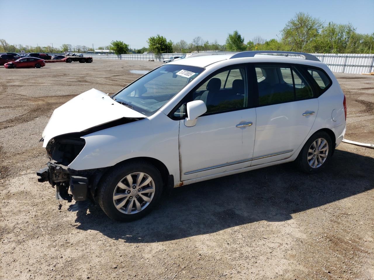 2011 Kia Rondo, VIN KNAHH8A89B7365055 — Front end