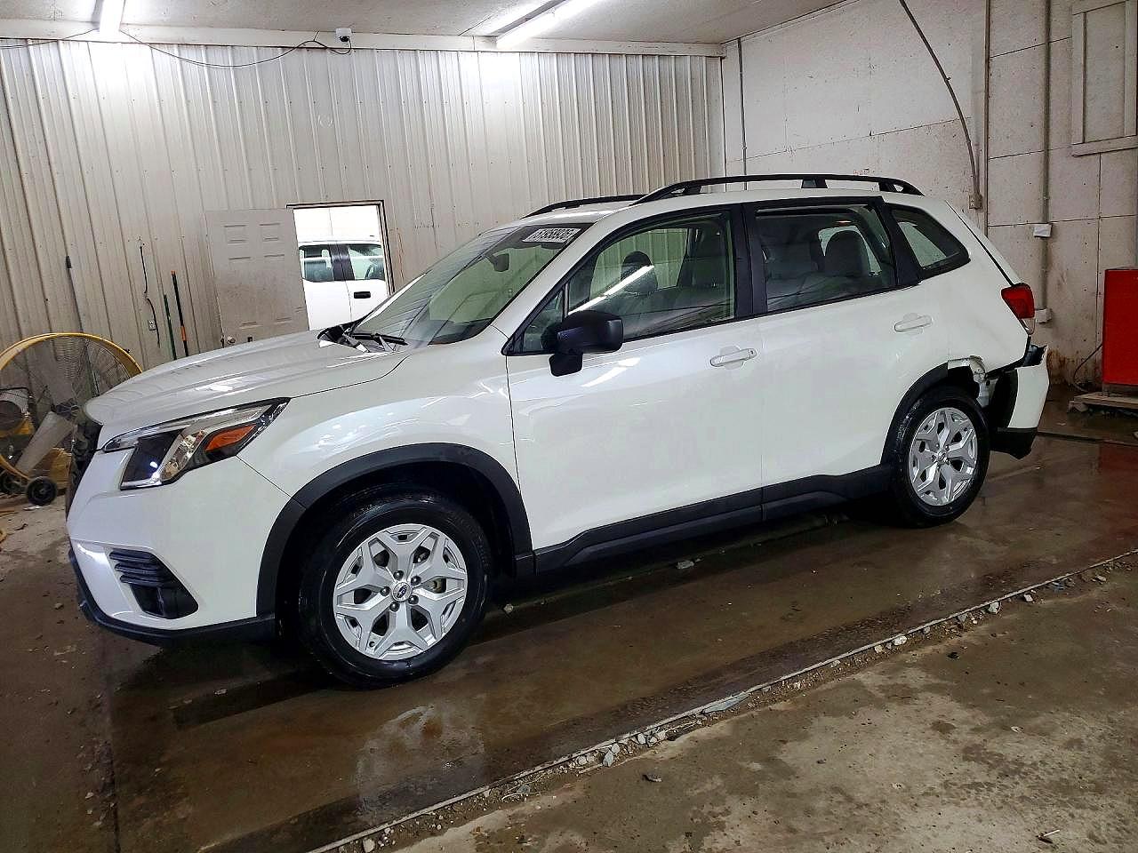 2024 Subaru Forester, VIN JF2SKABCXRH454482 — Rear end