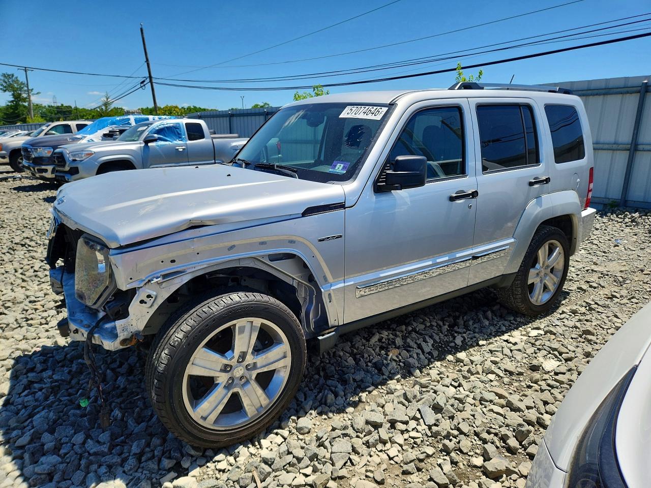 2012 Jeep Liberty Limited Jet, VIN 1C4PJMFK1CW206277 — Перед