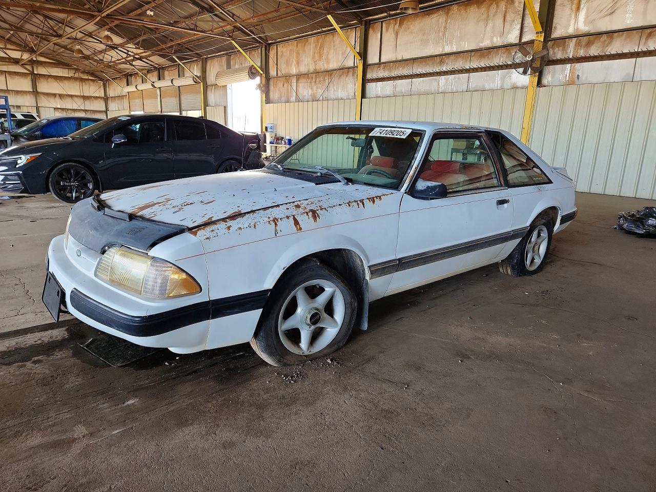 1989 Ford Mustang, VIN 1FABP41A3KF223951 — Normal wear