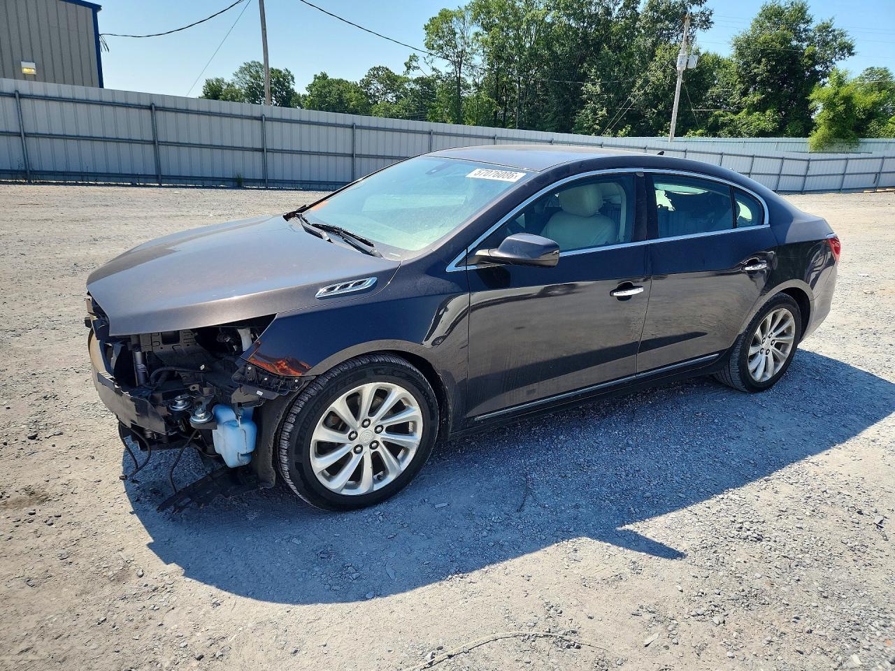 2014 Buick LaCrosse, VIN 1G4GA5G31EF163216 — Перед