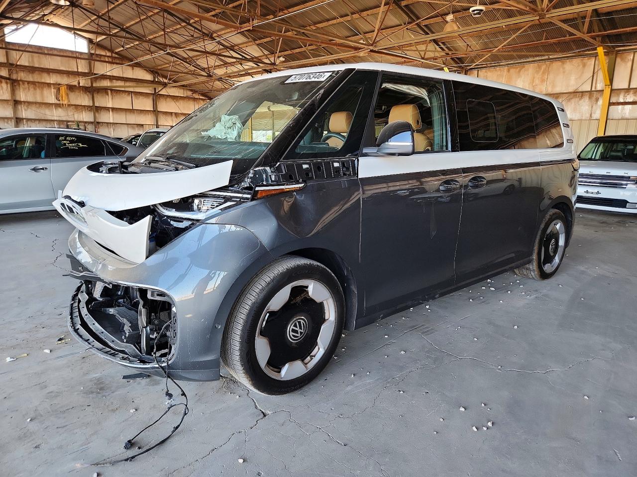2025 Volkswagen ID.Buzz, VIN WVGKWVEB8SH046075 — Front end
