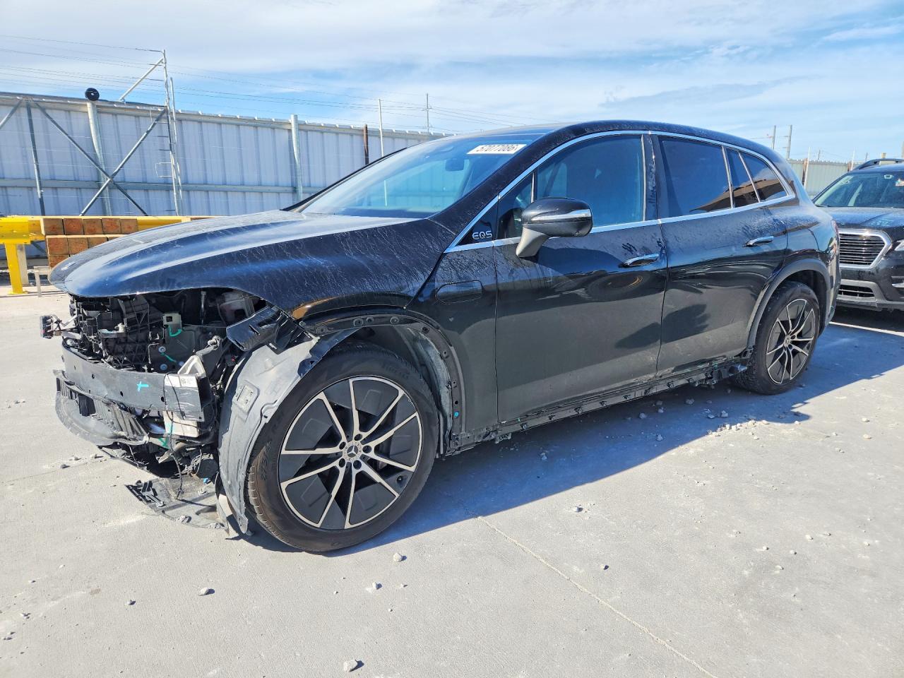 2023 Mercedes-Benz EQS 450+, VIN 4JGDM2DB8PA011003 — Front end
