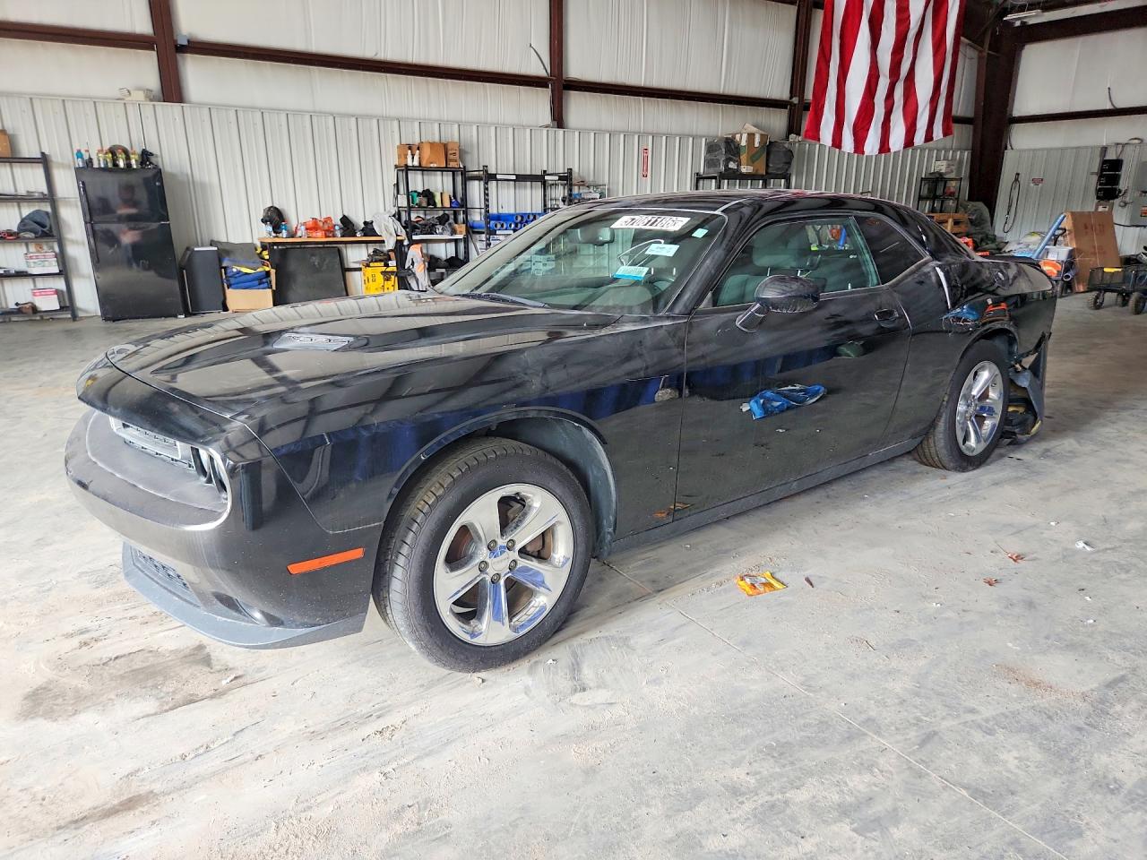 2017 Dodge Challenger SXT, VIN 2C3CDZAG2HH592210 — Rear end