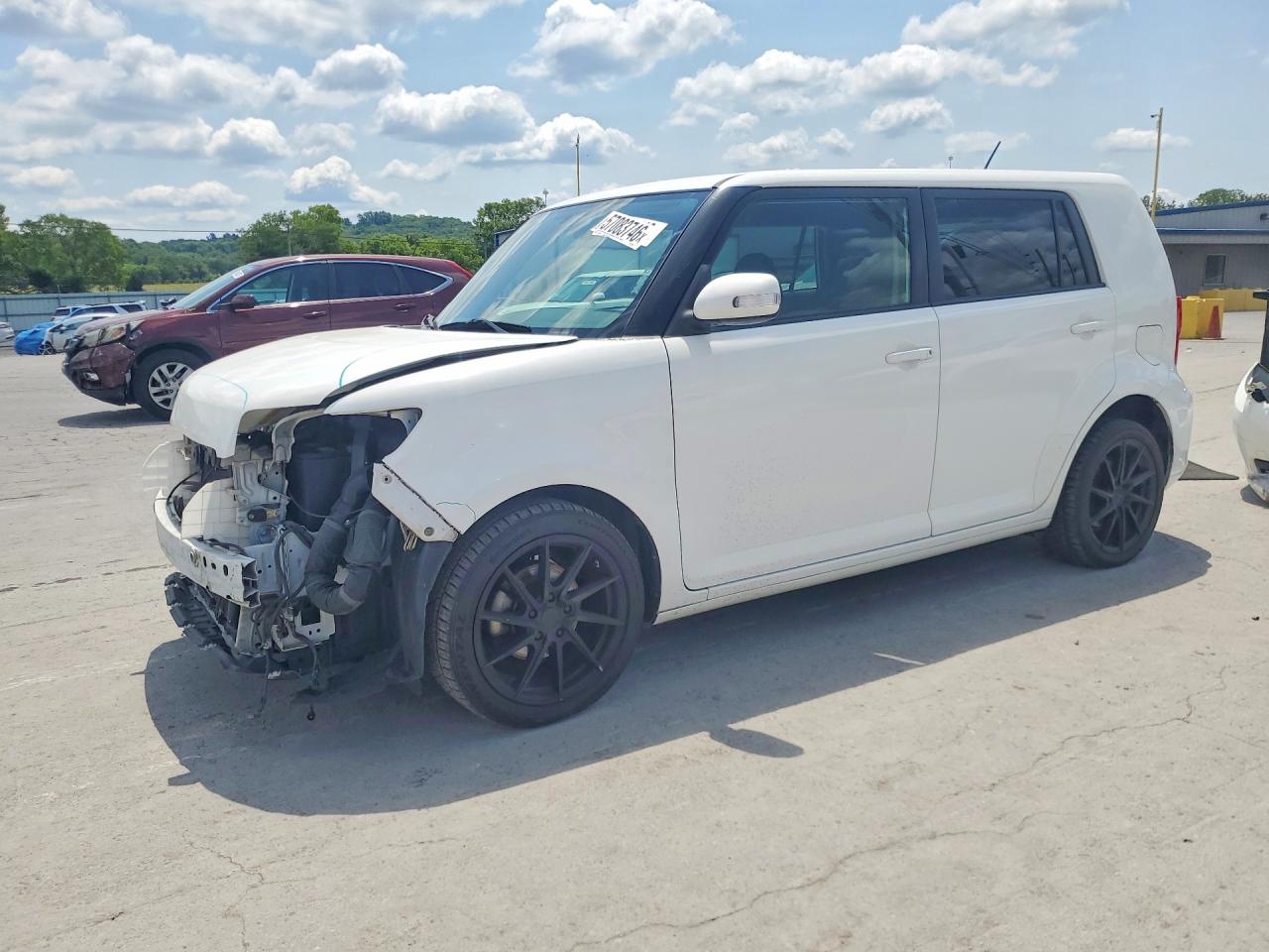 2014 Scion xB, VIN JTLZE4FE1EJ065299 — Front end