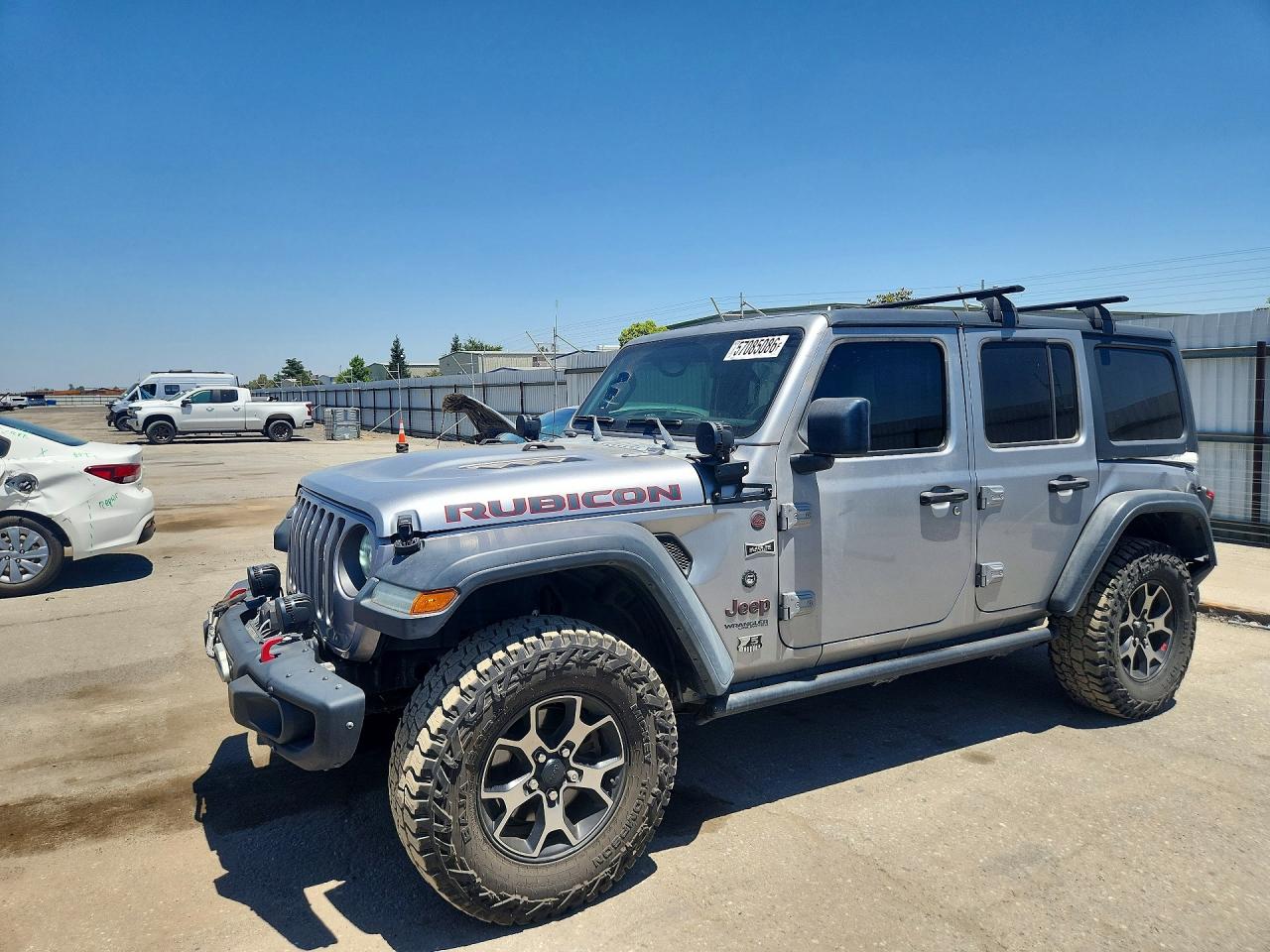 2018 Jeep Wrangler Unlimited Rubicon, VIN 1C4HJXFG3JW122993 — Front end