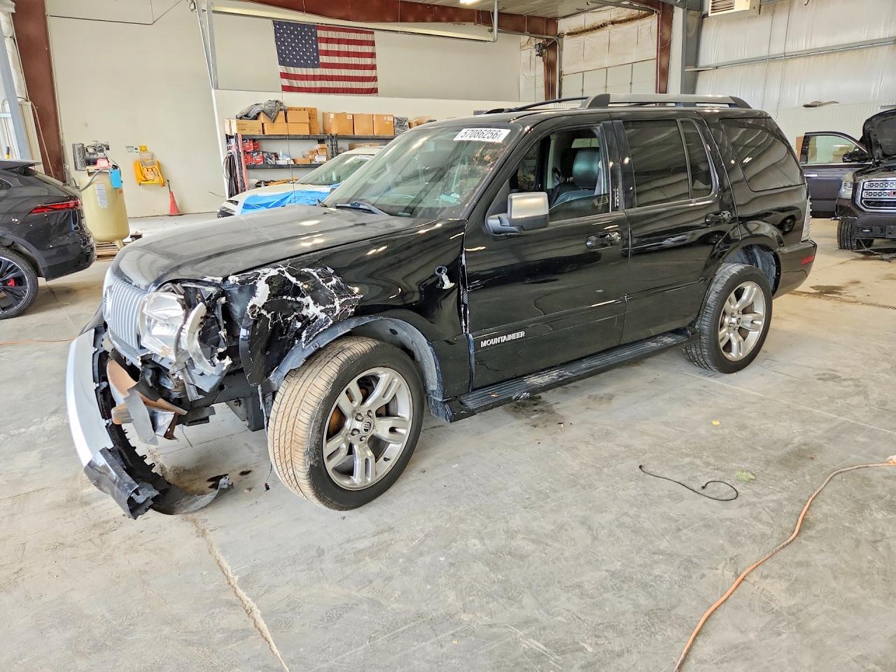 2009 Mercury Mountaineer Premier, VIN 4M2EU48E69UJ00086 — Front end