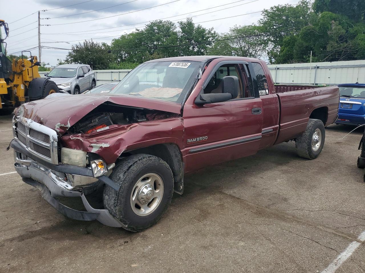 2001 Dodge 2500, VIN 3B7KC23711G754204 — Front end