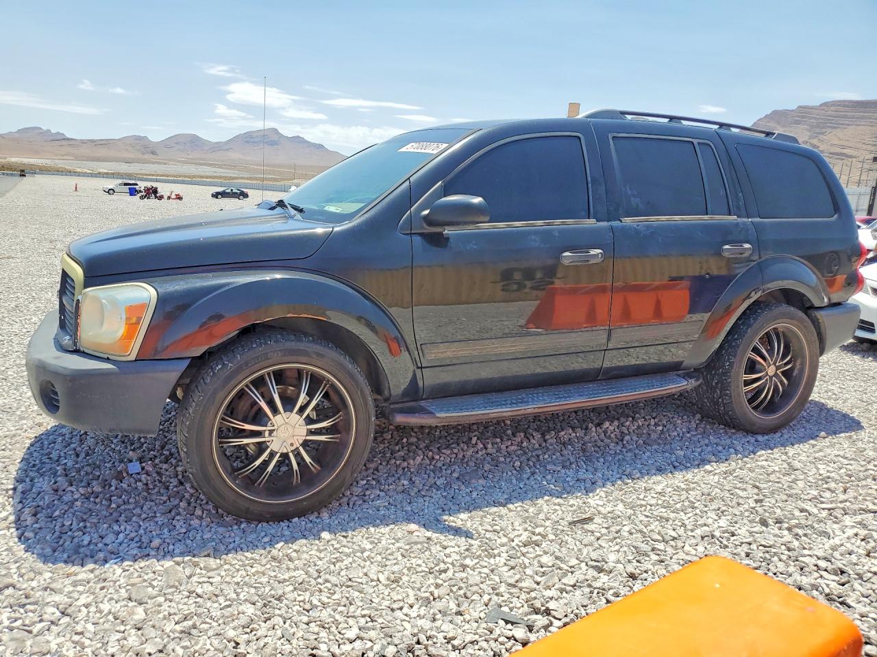 2004 Dodge Durango SXT, VIN 1D4HB38N36F170862 — Minor dents and scratches