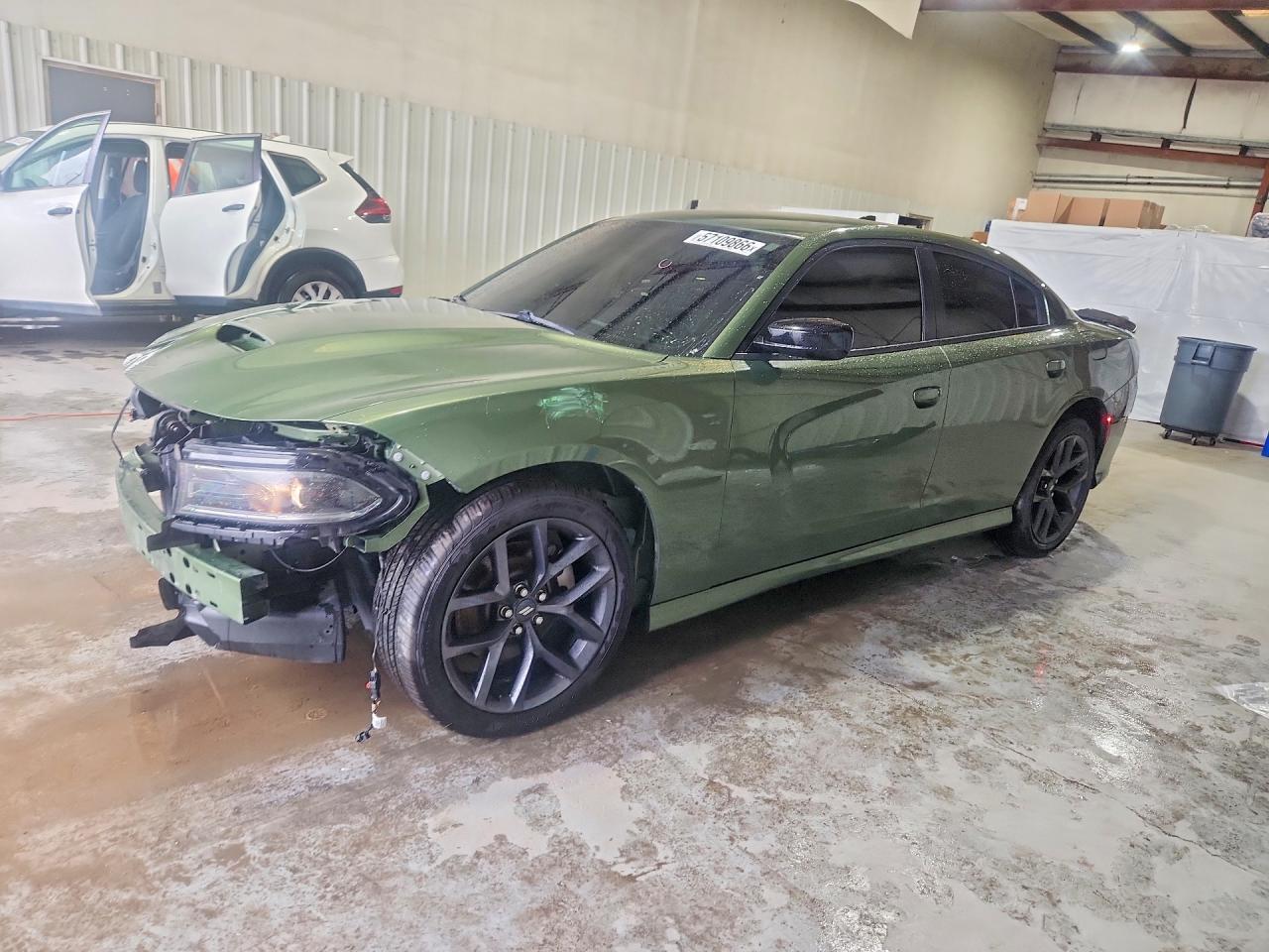 2022 Dodge Charger GT, VIN 2C3CDXHG4NH240770 — Перед