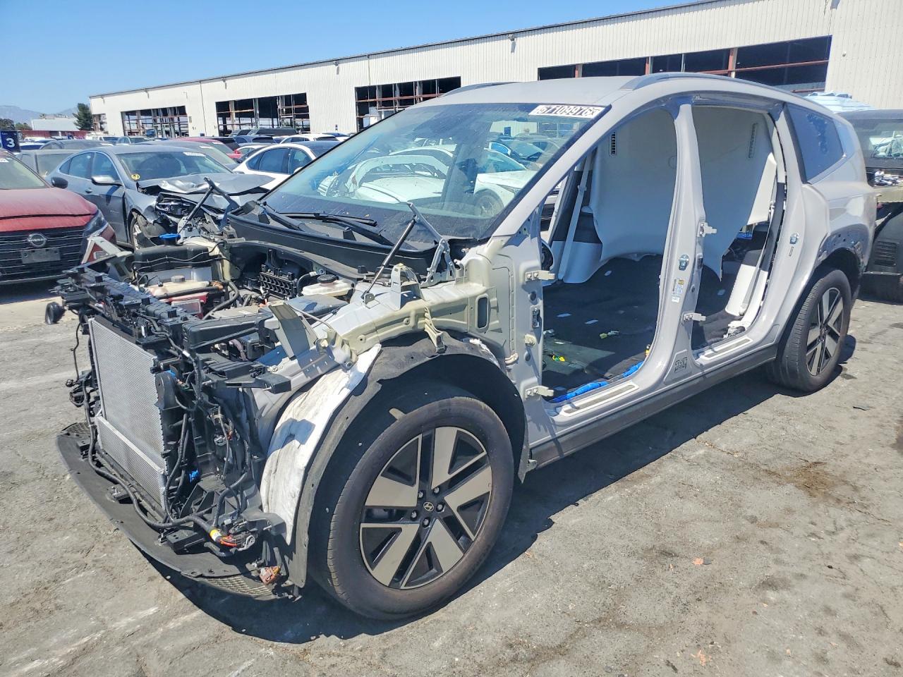 2026 Hyundai IONIQ 9 SEL, VIN 7YAMUFS32TY004596 — Stripped
