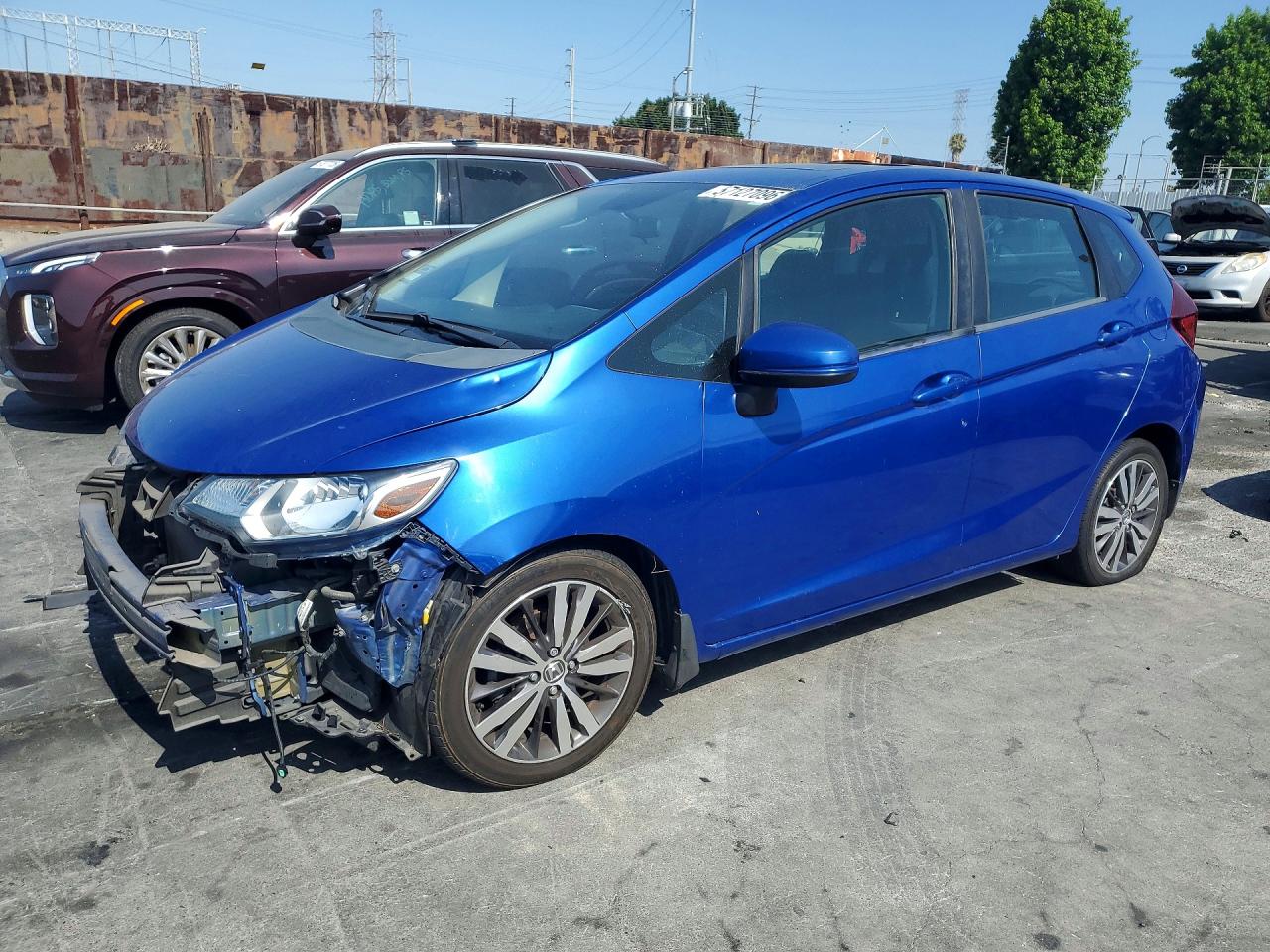 2015 Honda Fit EX-L, VIN 3HGGK5H87FM761101 — Front end
