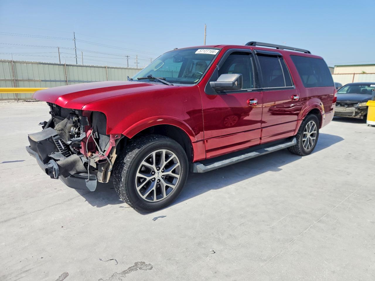 2016 Ford Expedition Max XLT, VIN 1FMJK1HT1GEF11678 — Перед