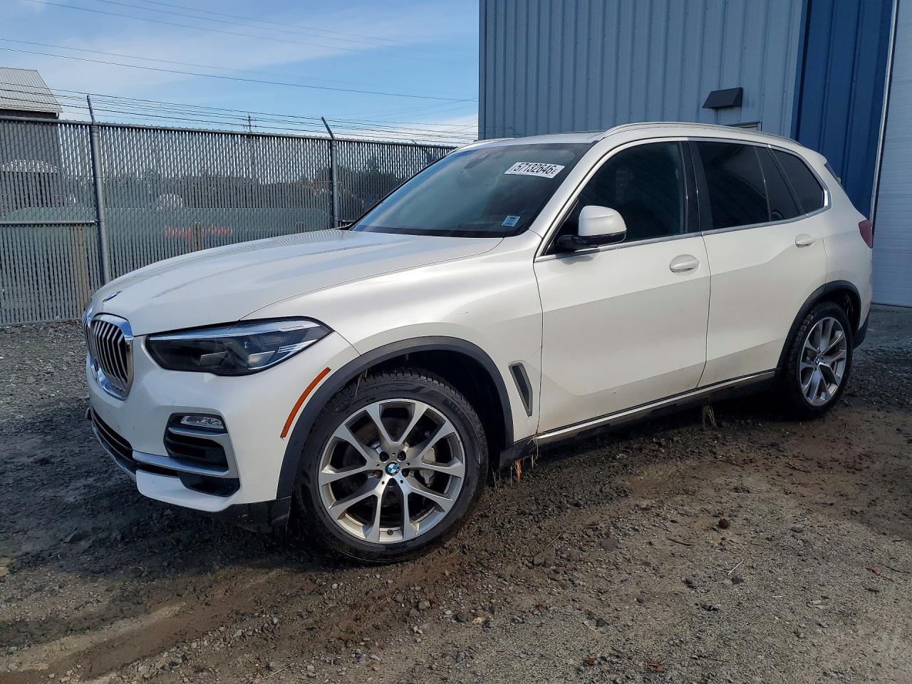 2019 BMW X5 xDrive40i, VIN 5UXCR6C58KLK80344 — Undercarriage