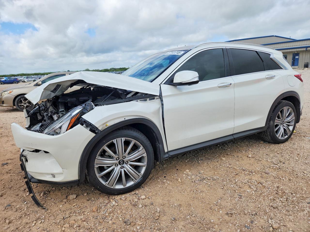 2022 Infiniti QX50 Sensory, VIN 3PCAJ5EA1NF116770 — Front end