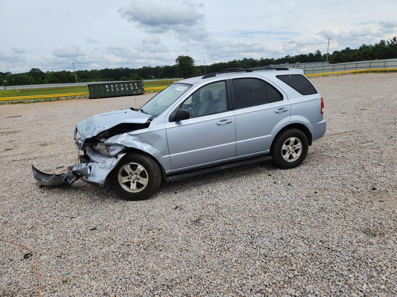 2006 Kia Sorento LX, VIN KNDJC733365563100 — Front end
