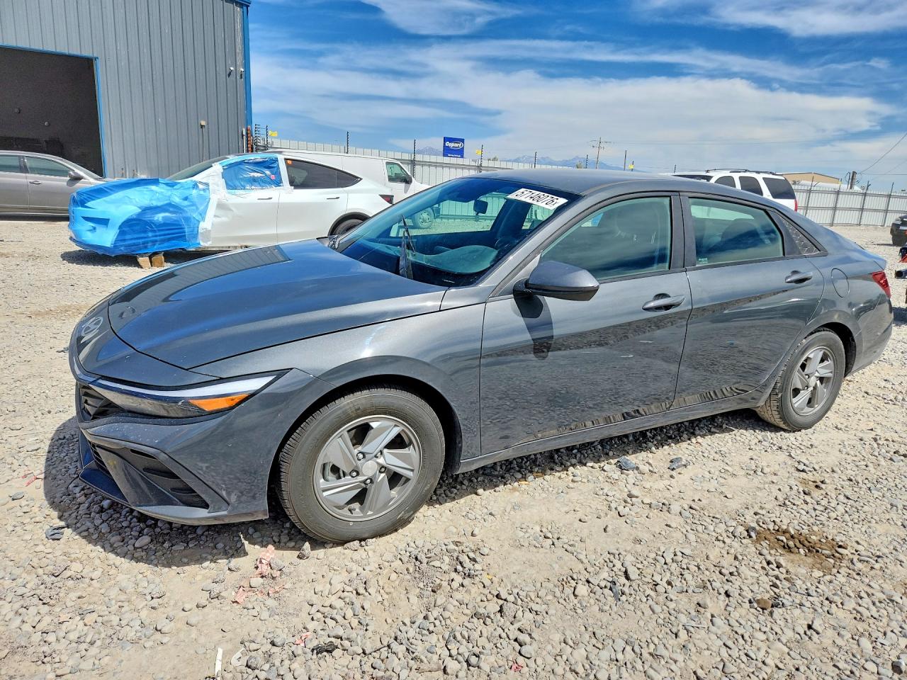 2024 Hyundai Elantra SE, VIN KMHLL4DG9RU666777 — Front end