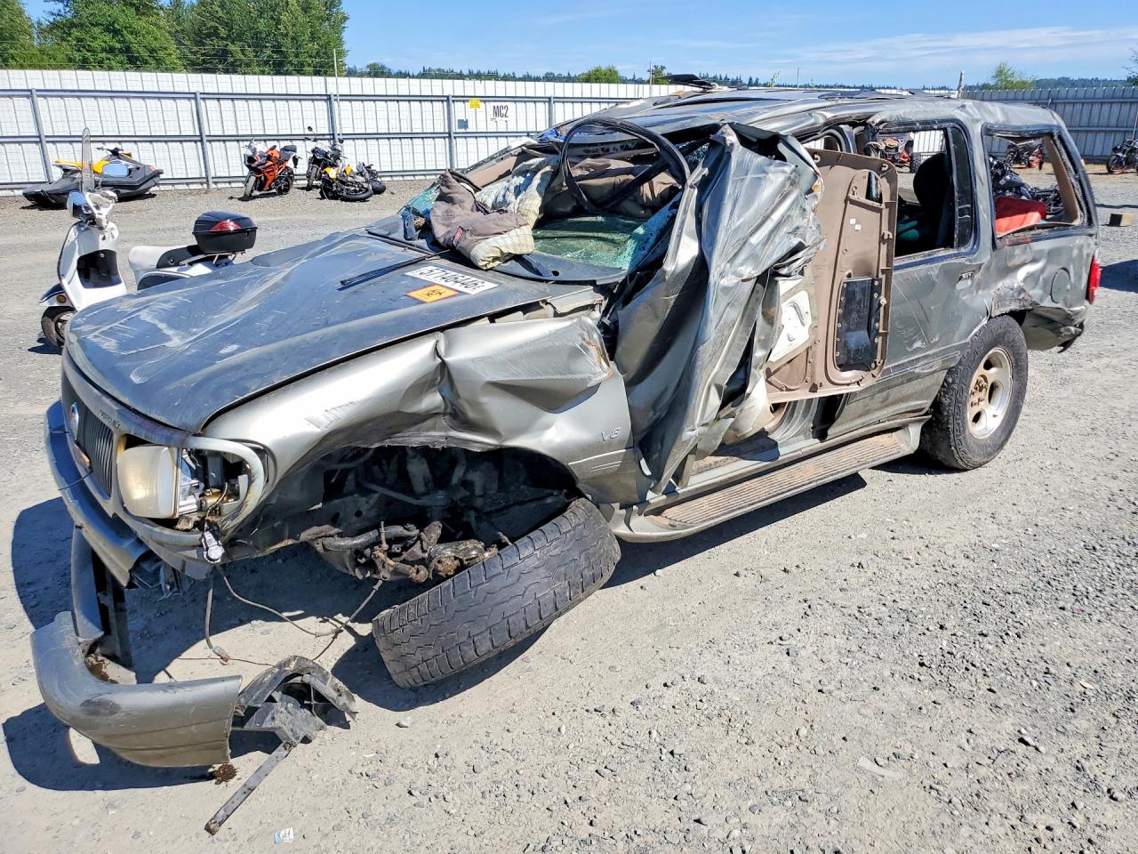 2000 Mercury Mountaineer, VIN 4M2ZU86P3YUJ28178 — По всему кузову