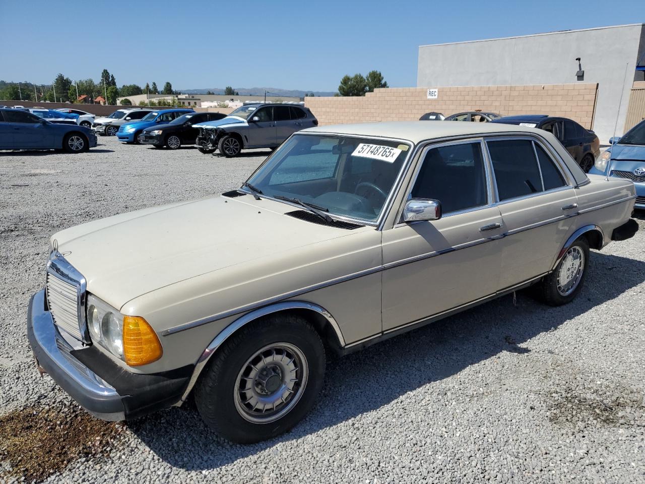 1982 Mercedes-Benz 240 Series 240D, VIN WDBAB23A9CB319628 — Mechanical