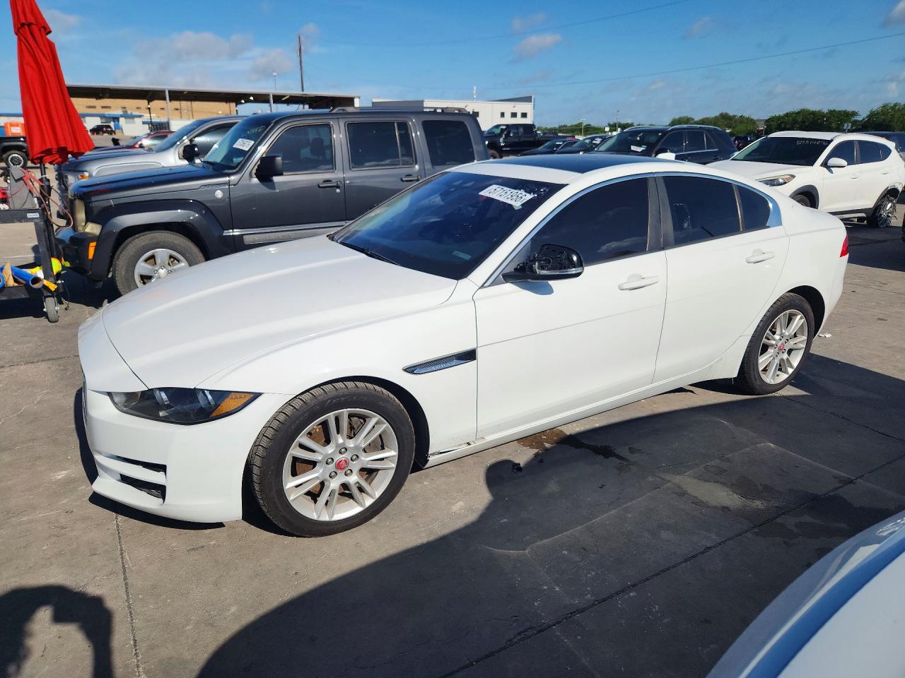 2018 Jaguar XE 25t Premium, VIN SAJAD4FX7JCP34754 — Normal wear
