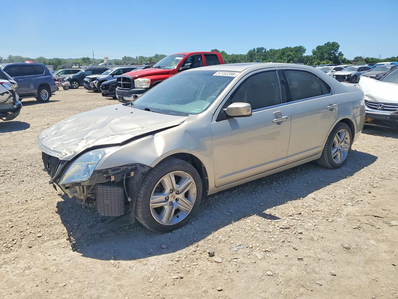 2010 Mercury Milan, VIN 3MEHM0HA2AR642675 — Front end