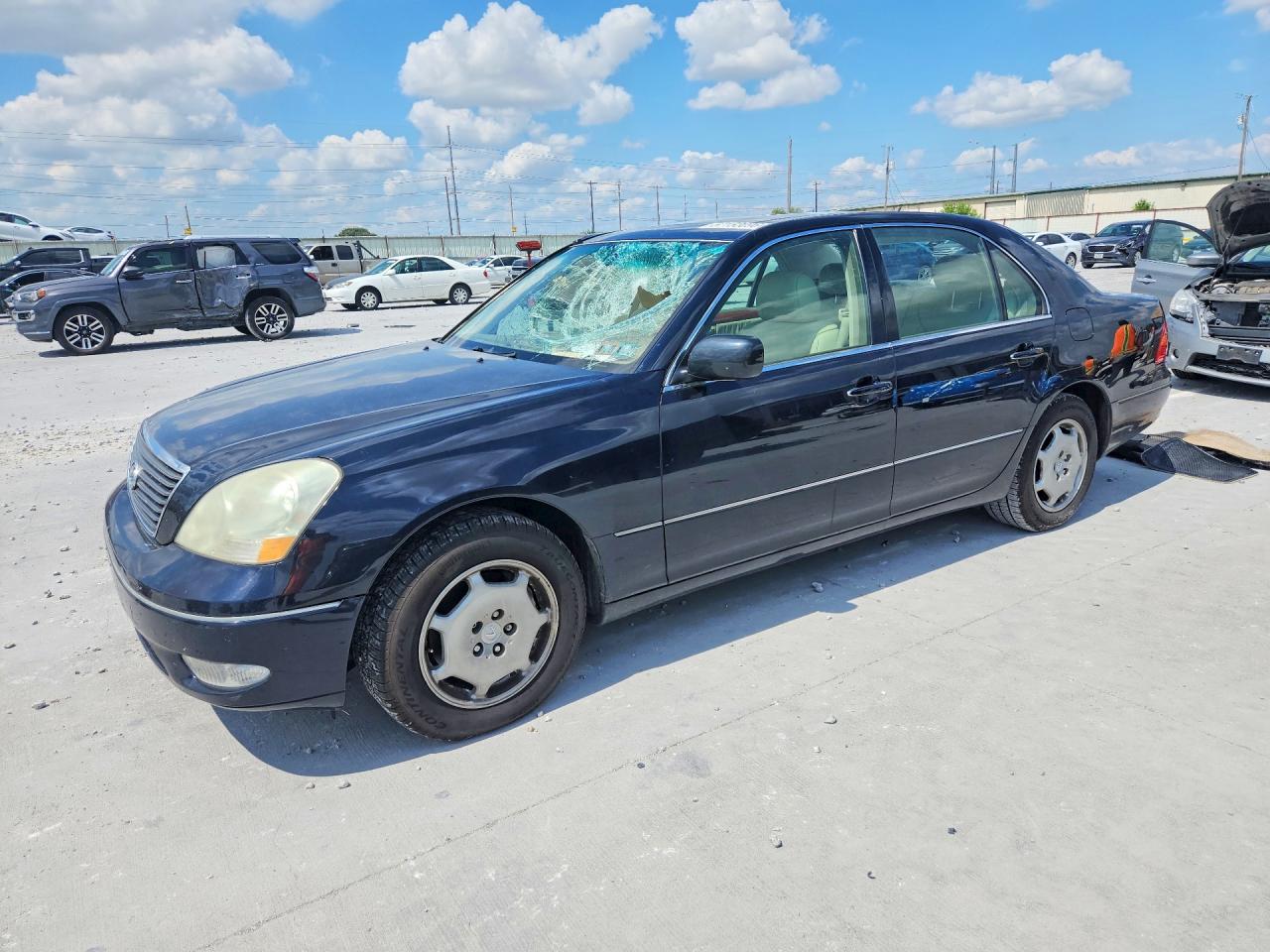 2002 Lexus LS 430, VIN JTHBN30F420077455 — Rear end