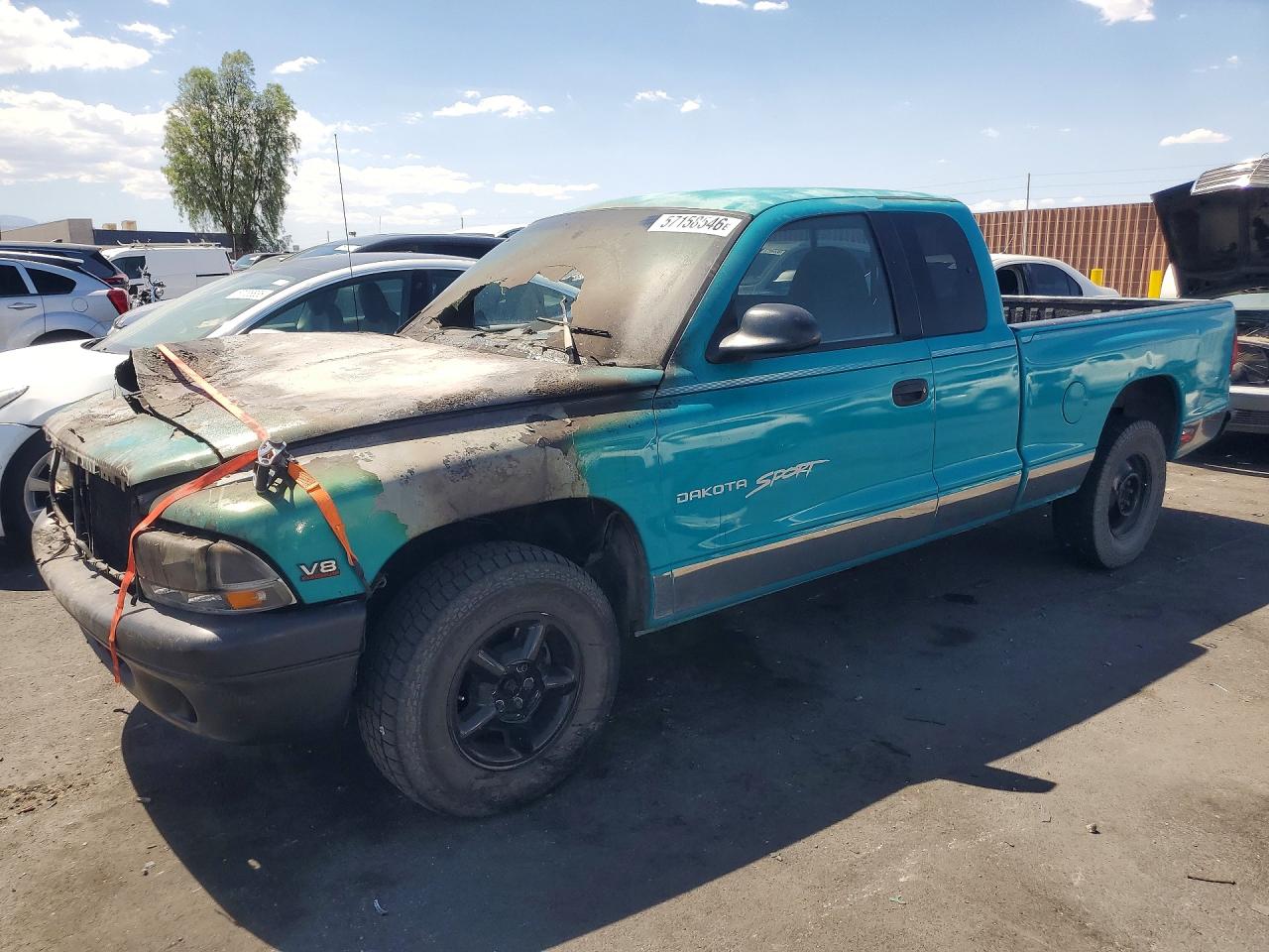 1997 Dodge Dakota, VIN 1B7GG23Y0VS238059 — Пожар в моторном отсеке