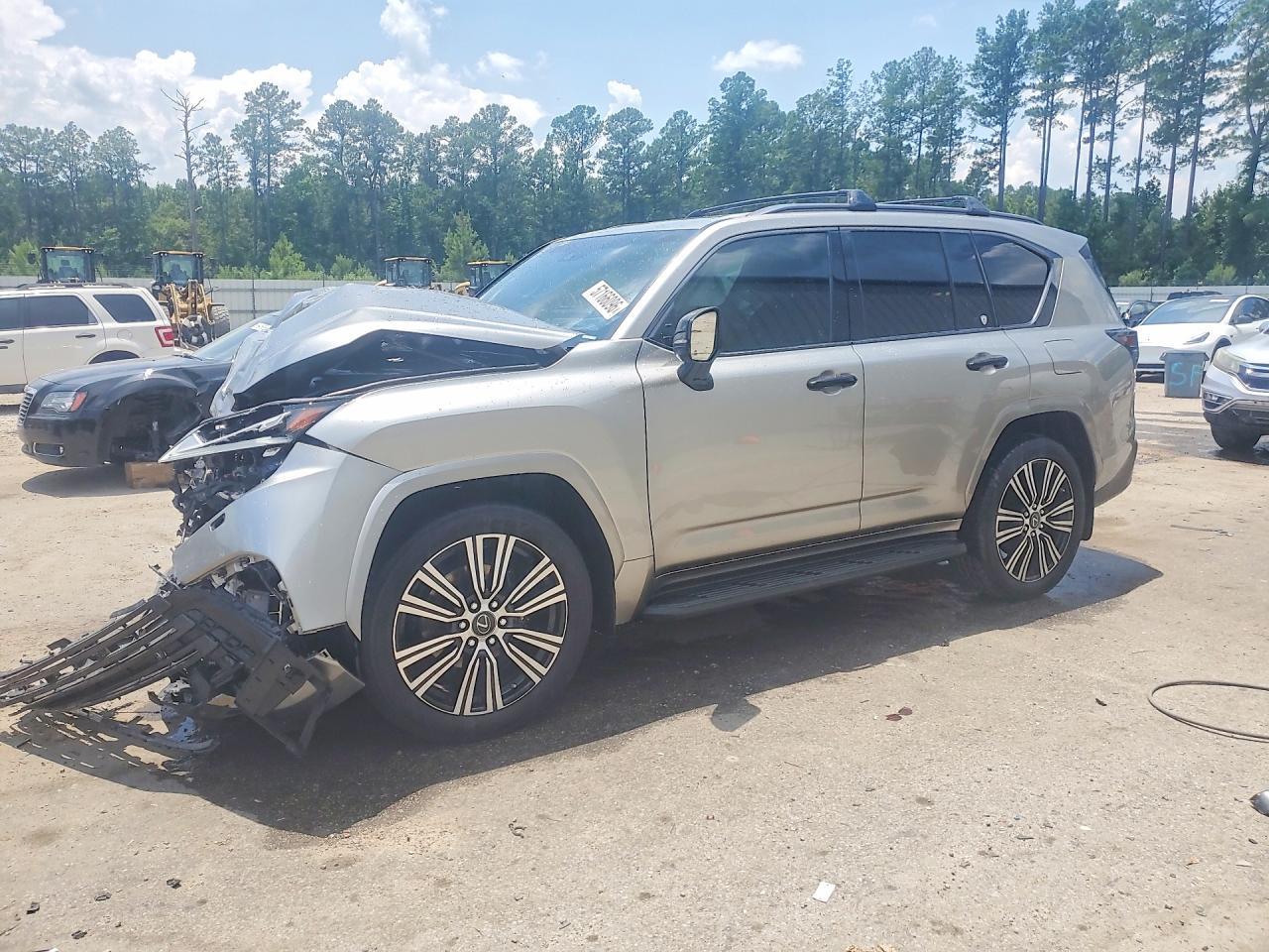 2023 Lexus LX 600 Luxury, VIN JTJGB7CXXP4036773 — Front end