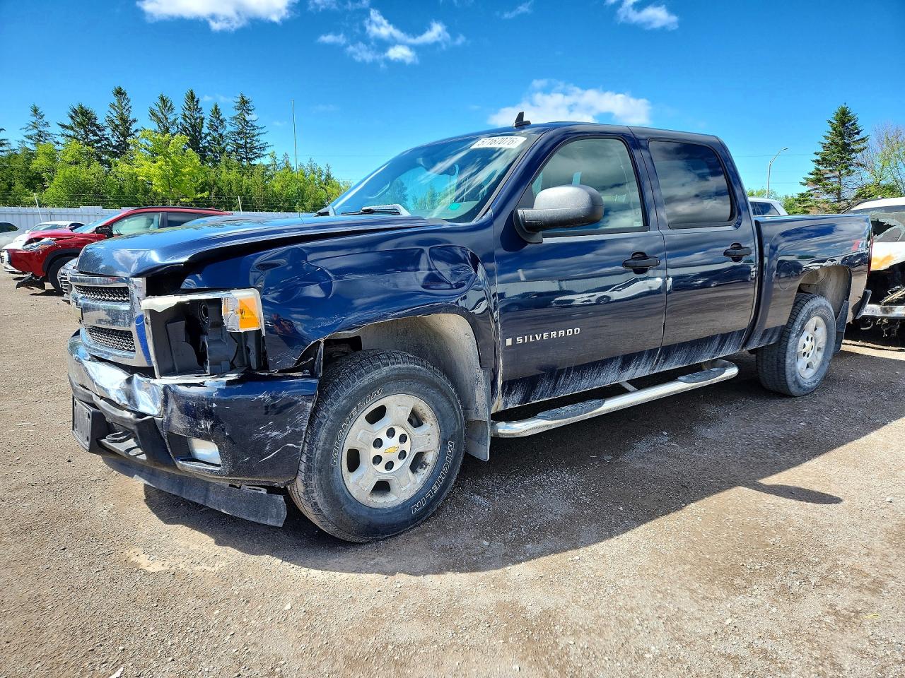2007 Chevrolet Silverado 1500 1LT, VIN 2GCEK13C071703415 — Перед
