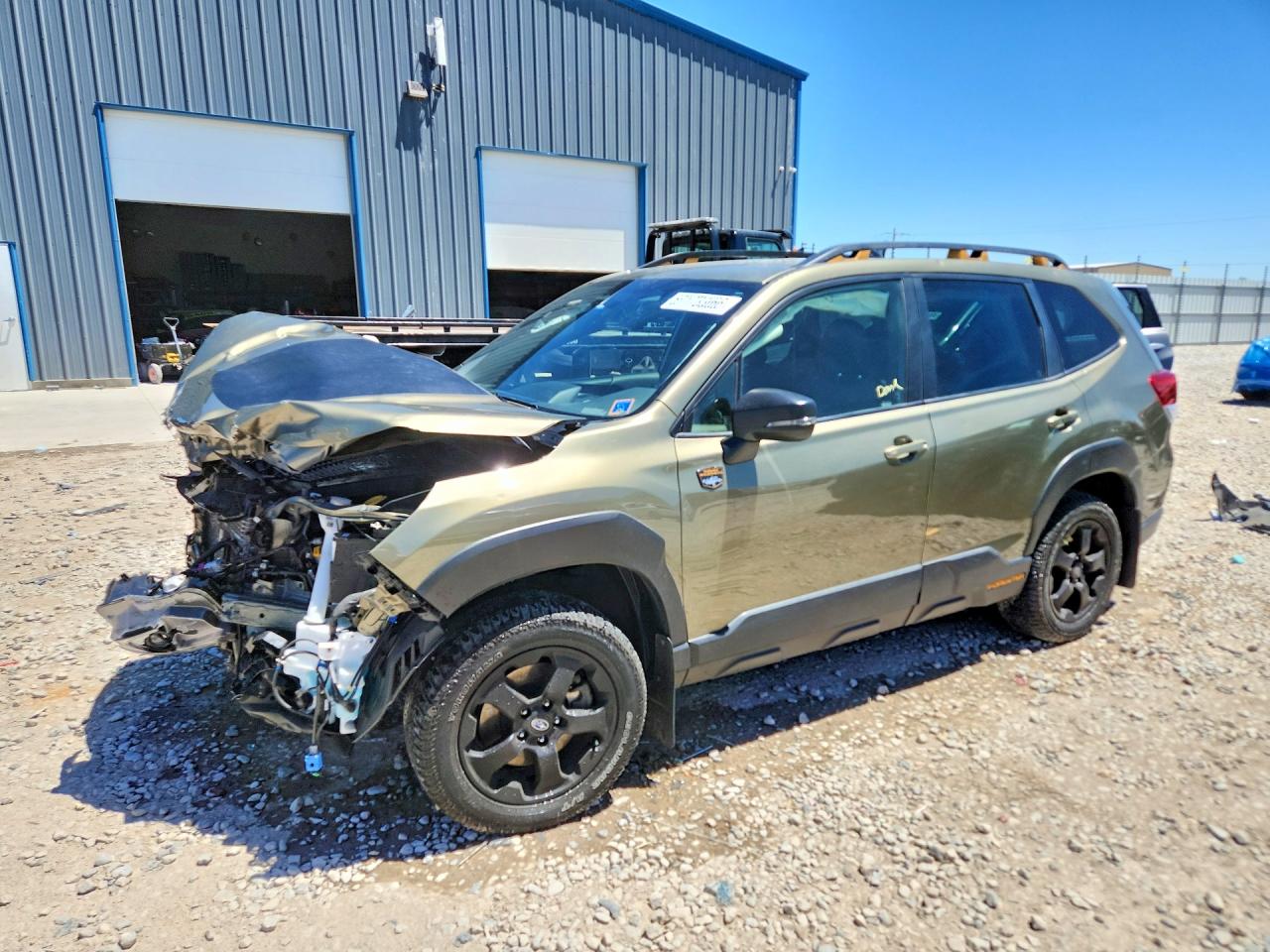2022 Subaru Forester Wilderness, VIN JF2SKAMC9NH521421 — Перед