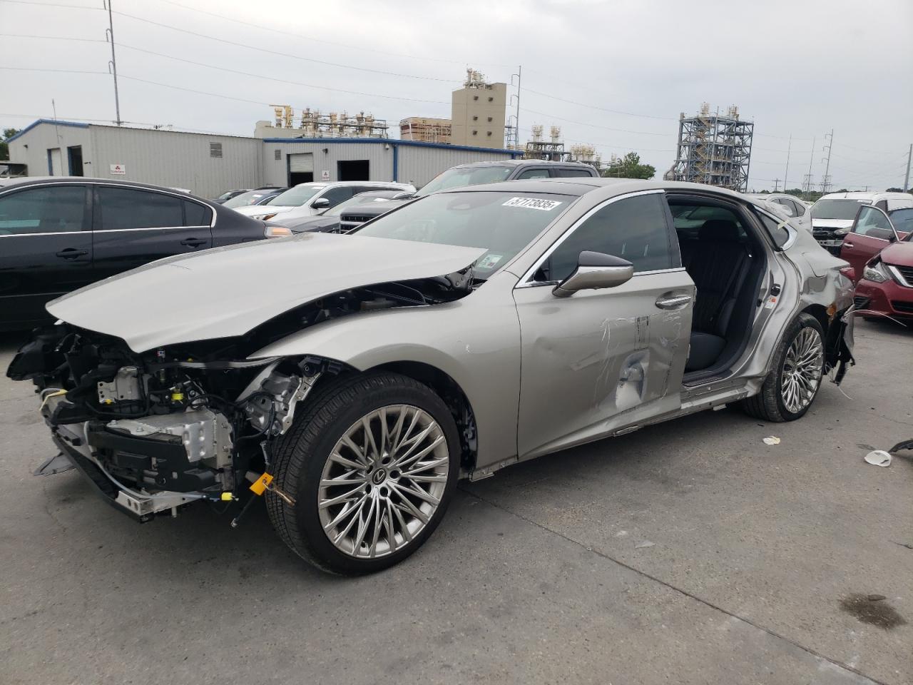 2024 Lexus LS 500, VIN JTHD51FF8R5020127 — Перед