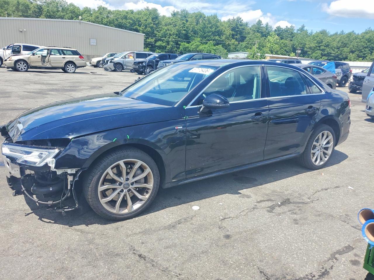 2019 Audi A4 Premium Plus, VIN WAUENAF48KN012939 — Перед
