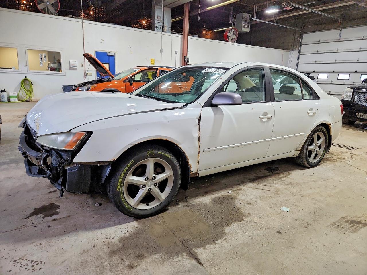 2007 Hyundai Sonata GLS, VIN 5NPET46C87H260309 — Front end